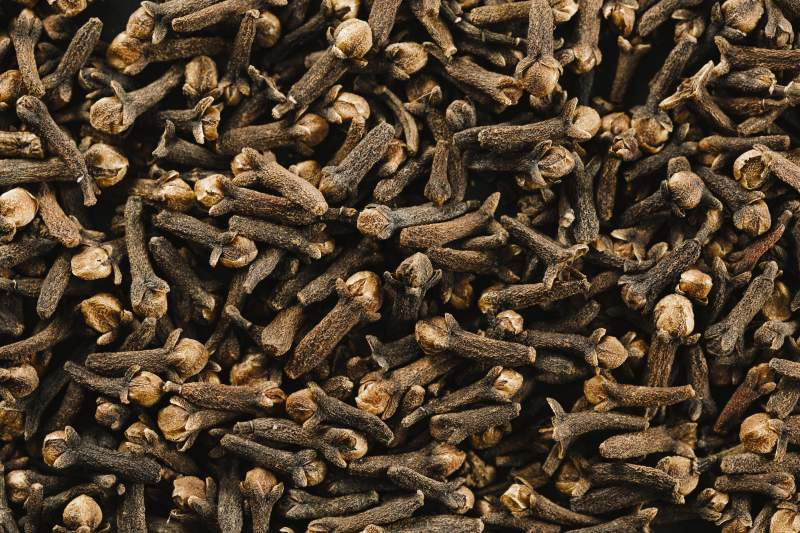 What happens by eating cloves?